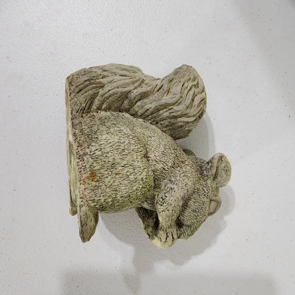Vintage Stone Look Resin Squirrel Figurine Garden Statue Moss Green Decor 5 Inch